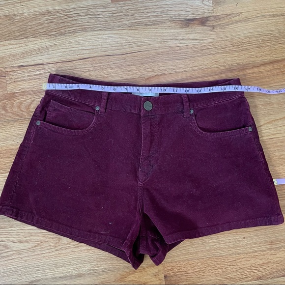 URBAN OUTFITTERS maroon corduroy size 10 shorts - Picture 5 of 7